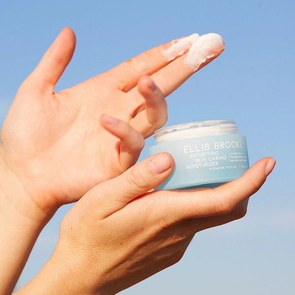 Ellis Brooklyn | Satisfying Skin Care Moisturizer - Picture 3 of 6